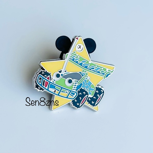 2023 Disney Hidden Mickey Mystery Pin Pixar Toy Story - RC Car Star - Picture 3 of 6